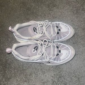 Nike AirMax’s ‘98 Silver & Lilac